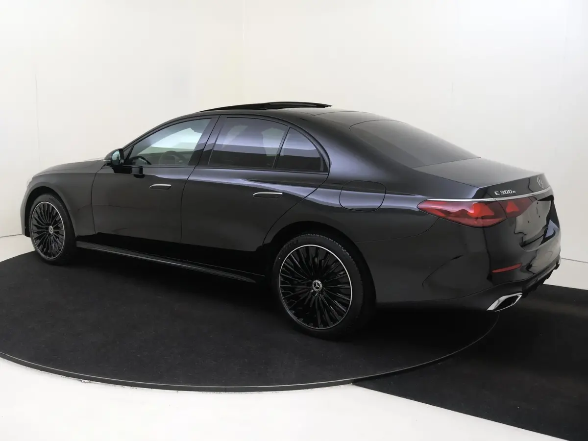 300 e AMG Line / Premium Plus/ Panoramadak/ Burmester 4D/ AIRMATIC/ Achterasbesturing/ Rijassistentiepakket