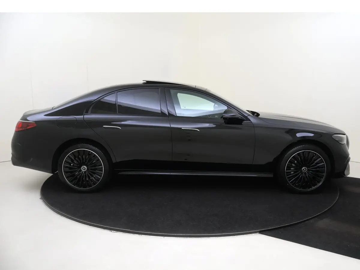 300 e AMG Line / Premium Plus/ Panoramadak/ Burmester 4D/ AIRMATIC/ Achterasbesturing/ Rijassistentiepakket