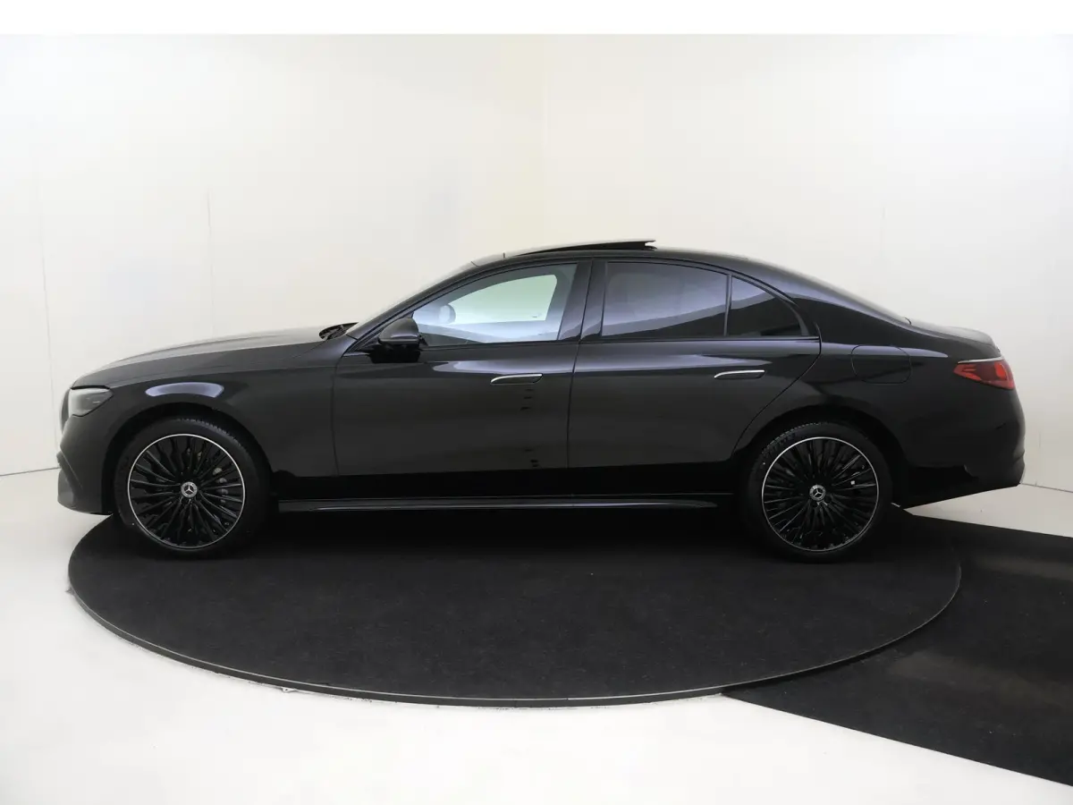 300 e AMG Line / Premium Plus/ Panoramadak/ Burmester 4D/ AIRMATIC/ Achterasbesturing/ Rijassistentiepakket