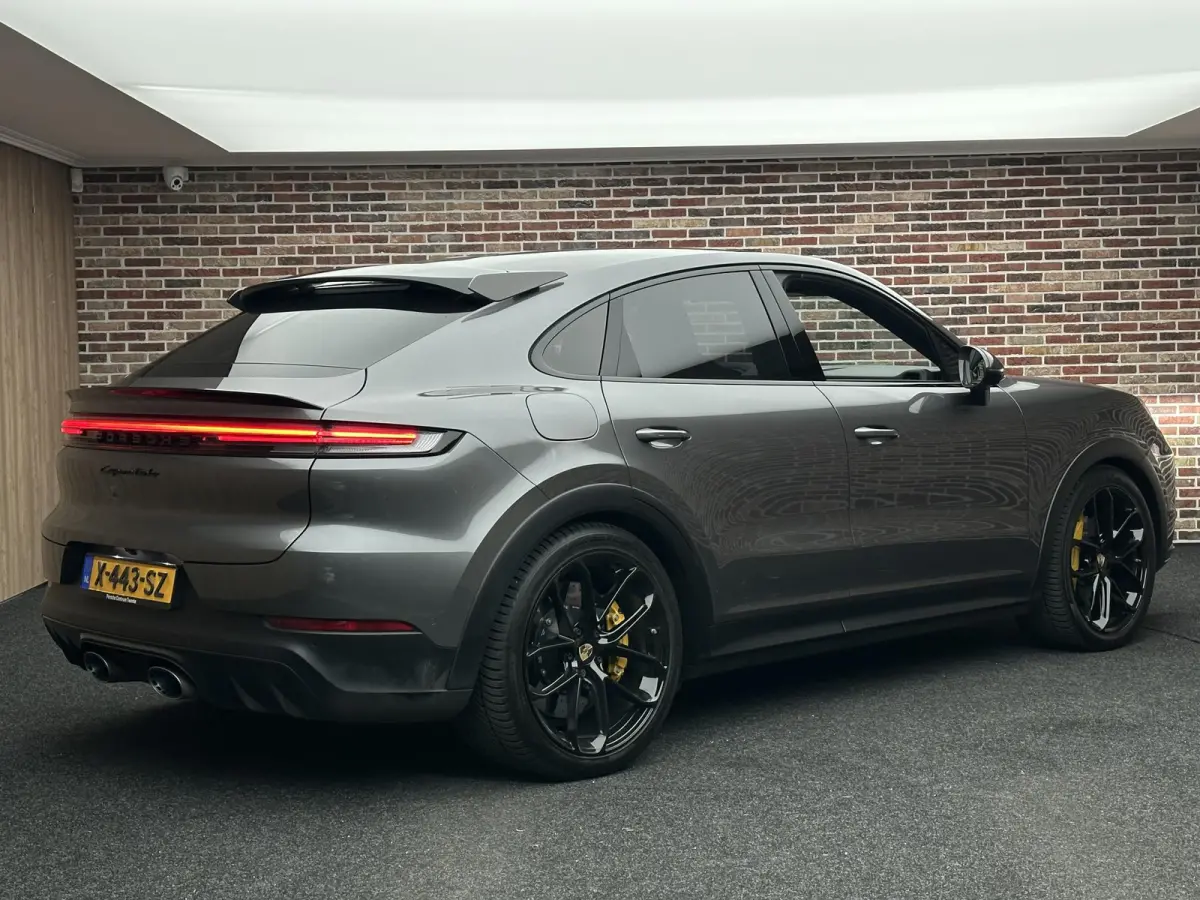 4.0 Turbo E-Hybrid GT Carbon 360 Headup Burmeister