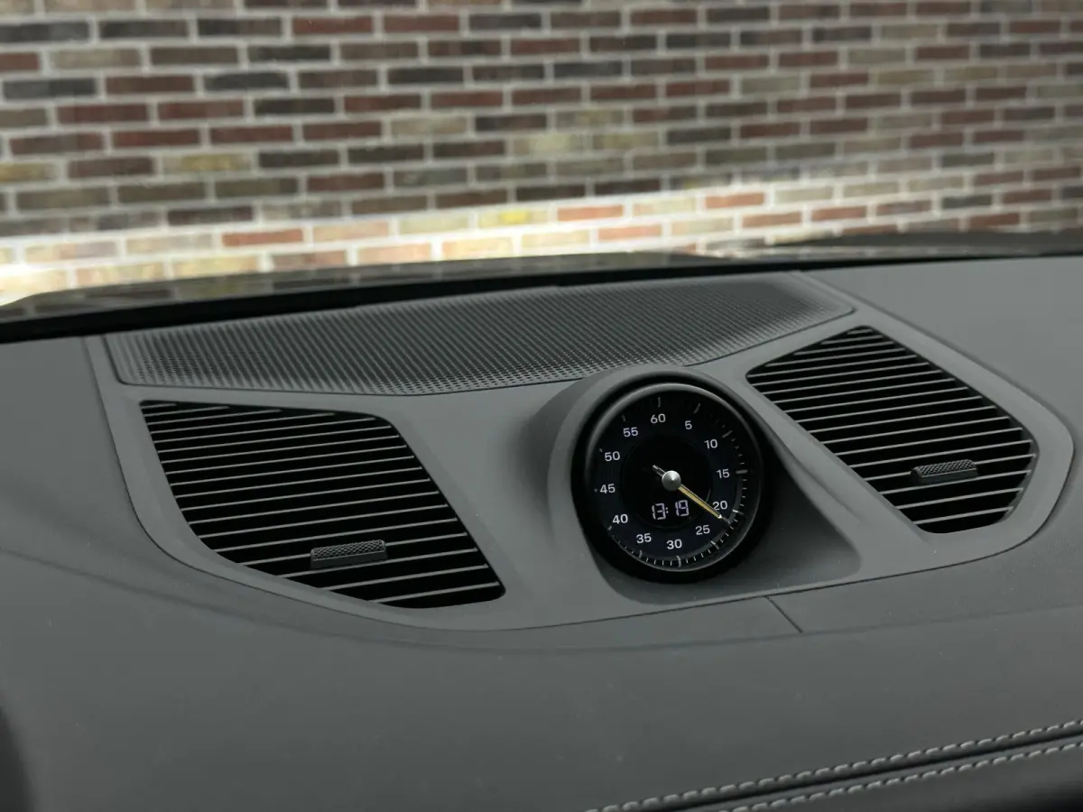 4.0 Turbo E-Hybrid GT Carbon 360 Headup Burmeister