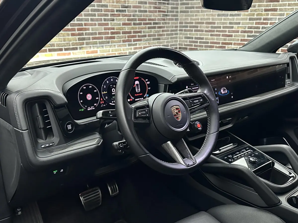 4.0 Turbo E-Hybrid GT Carbon 360 Headup Burmeister