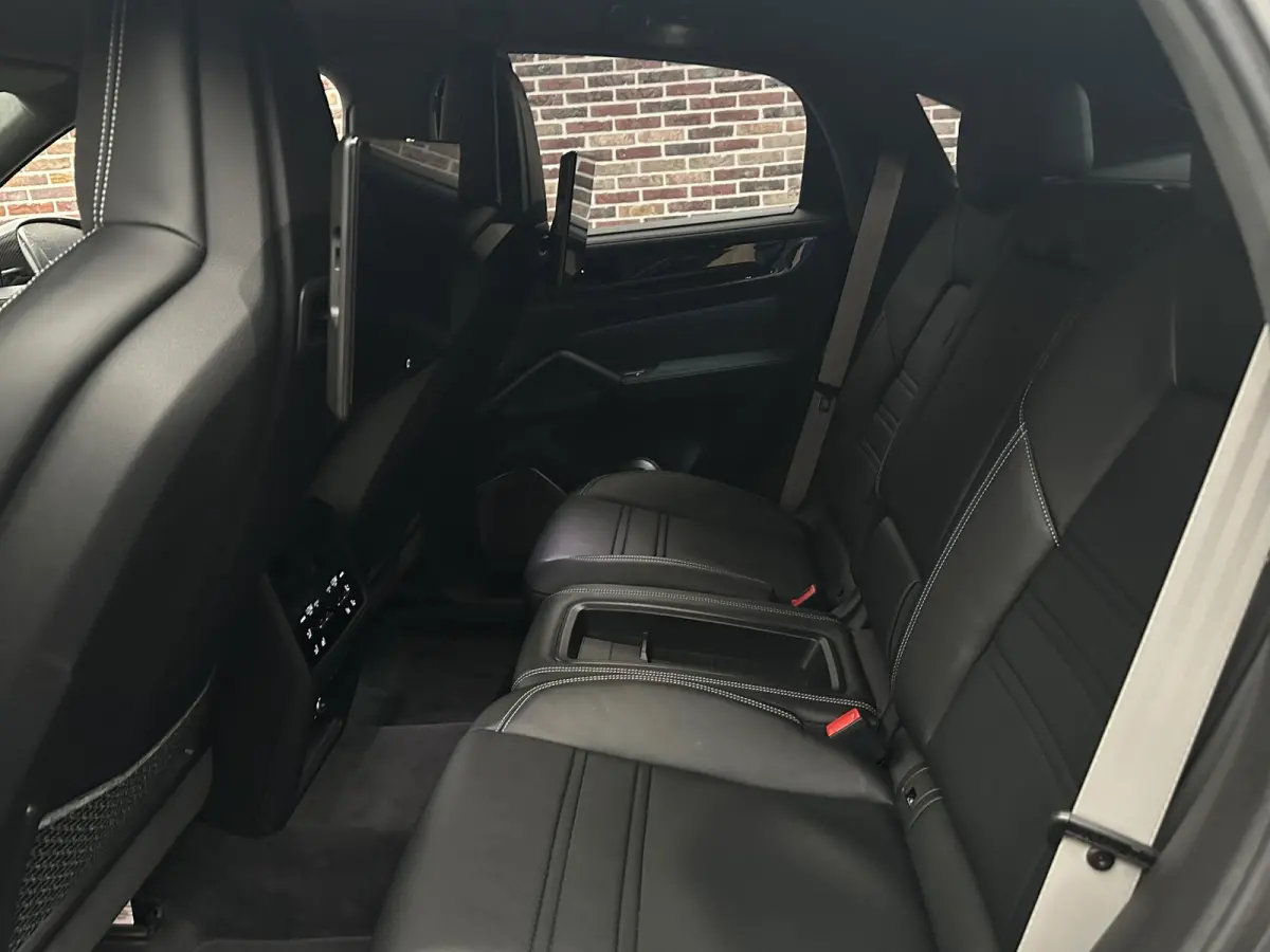 4.0 Turbo E-Hybrid GT Carbon 360 Headup Burmeister