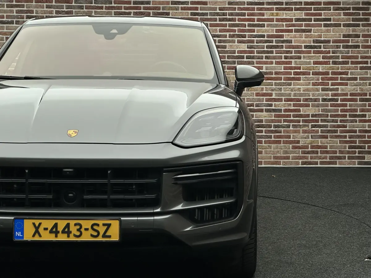 4.0 Turbo E-Hybrid GT Carbon 360 Headup Burmeister