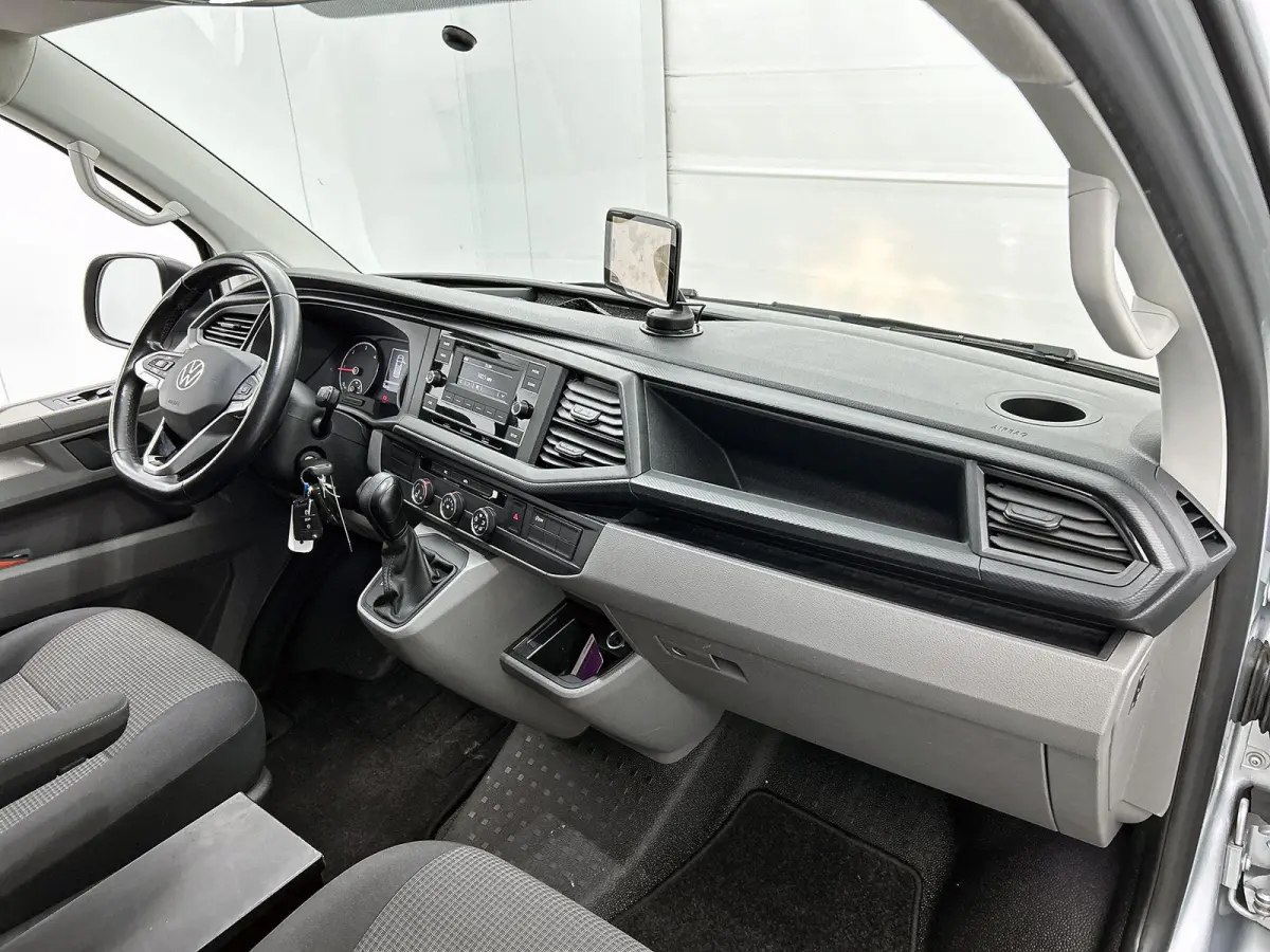 2.0 TDI L2H1 150PK | Automaat | Airco | Multifunctioneel stuurwiel | Cruise controle | Radio | Parkeersensoren achter | Sortimo | TomTom navigatie |