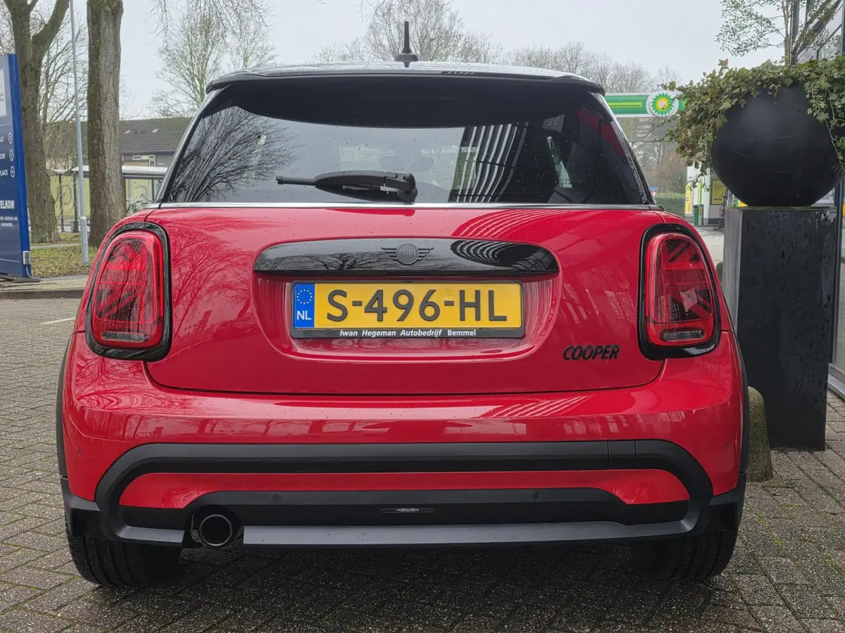 Mini 1.5 Camden Edition | Climate Control | Parkeersensoren | Navigatie | LM Velgen