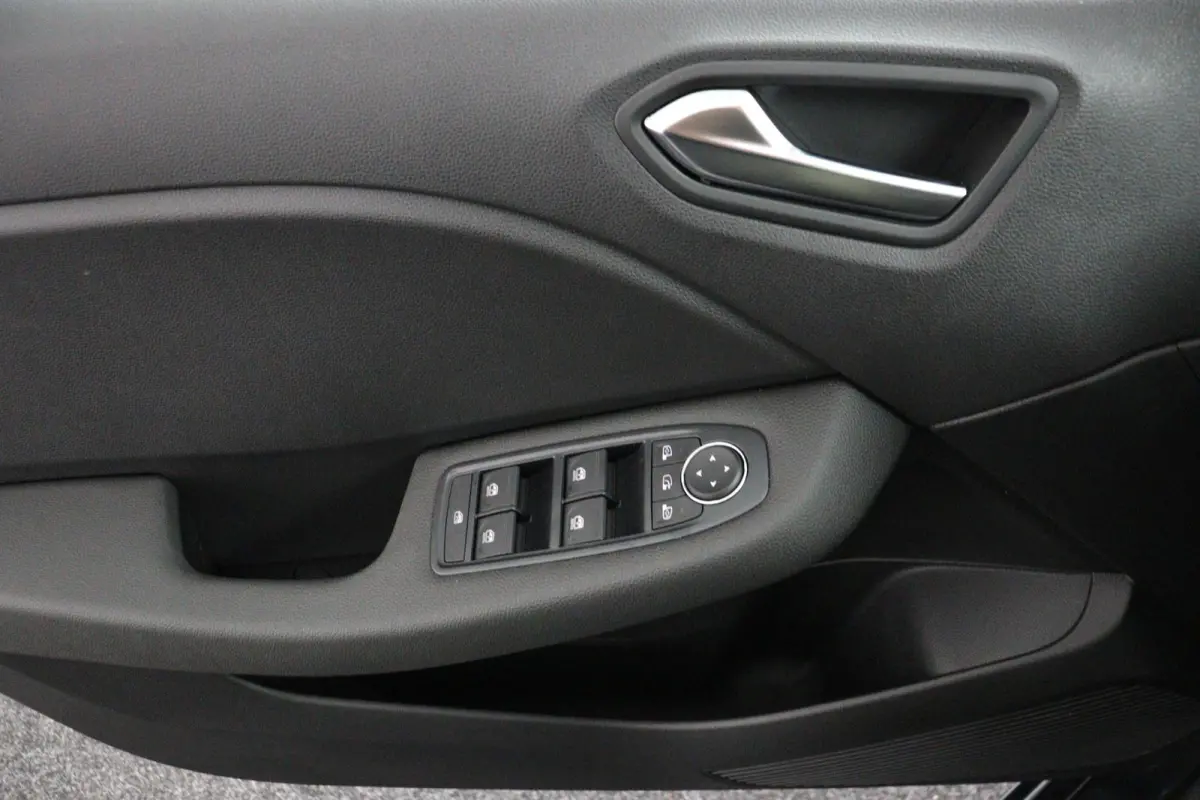 1.6 HEV Intense | € 6.600 Korting! | Achteruitrijcamera | Apple Carplay/Android Auto | Climate Control | Cruise Control | Stoelverwarming