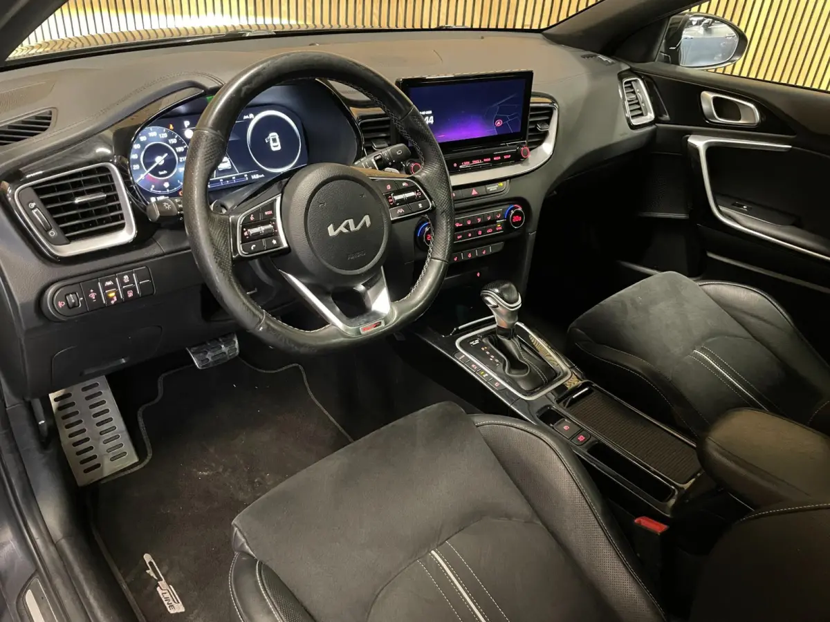 1.5 T-GDi GT-Line|160PK|AUTOMAAT|AFN. TREKH|ACC|PANO|CARPLAY+ANDROID|STOEL+STUURVERW|CAMERA|CLIMA+CRUISE|NAV|NAP|NL|1eEIG