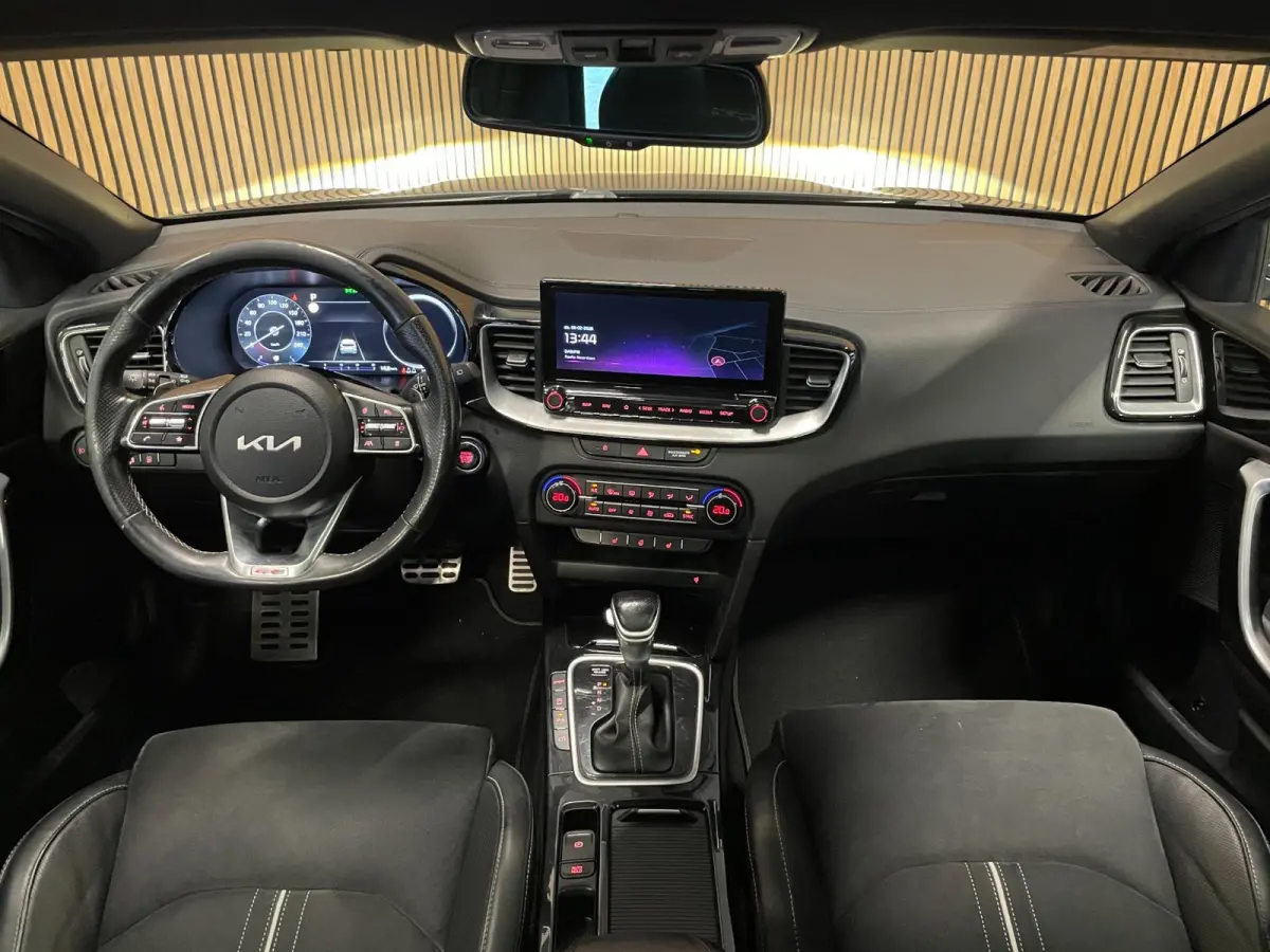 1.5 T-GDi GT-Line|160PK|AUTOMAAT|AFN. TREKH|ACC|PANO|CARPLAY+ANDROID|STOEL+STUURVERW|CAMERA|CLIMA+CRUISE|NAV|NAP|NL|1eEIG