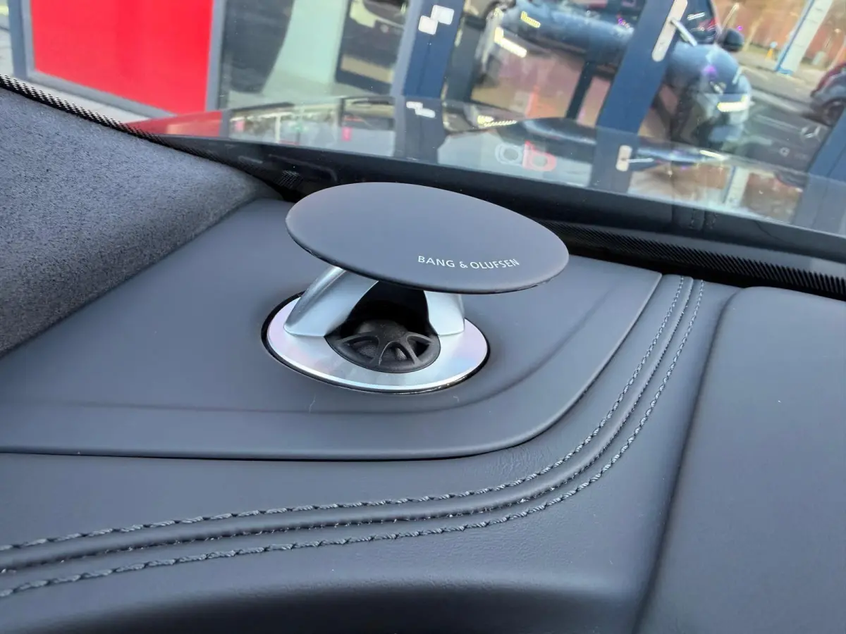 RSQ8 4.0 TFSI RS quattro