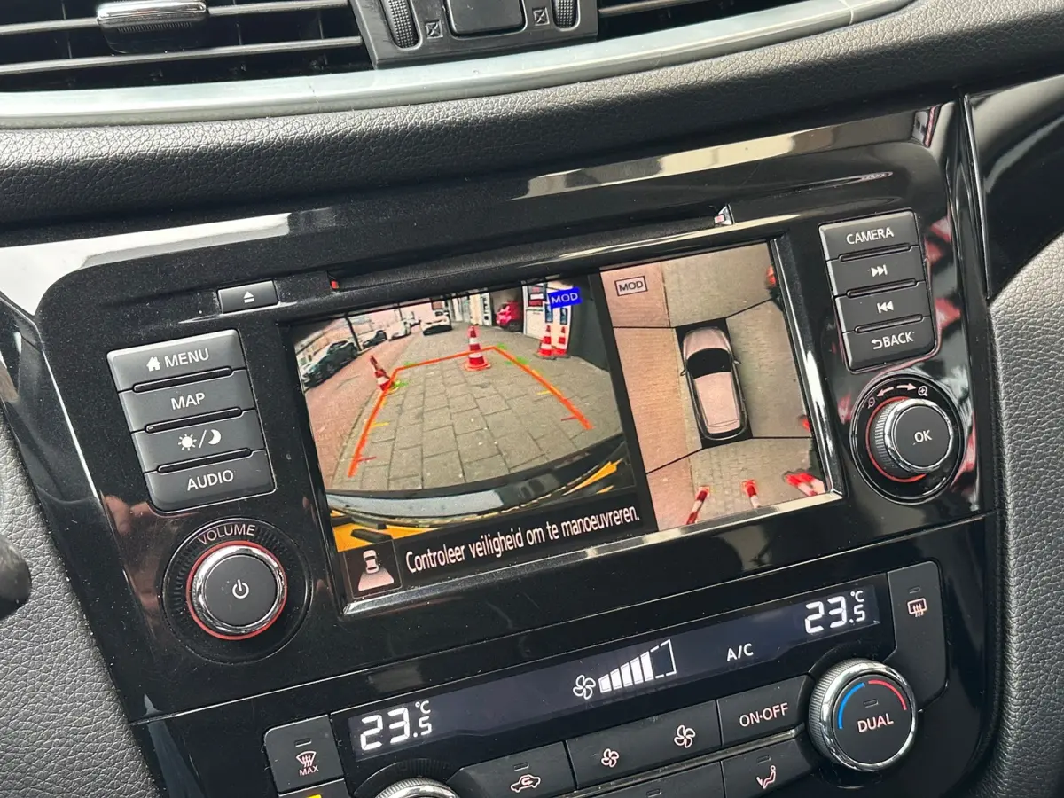 1.3 DIG-T Design Edition Aut Navi 360 Camera Pano