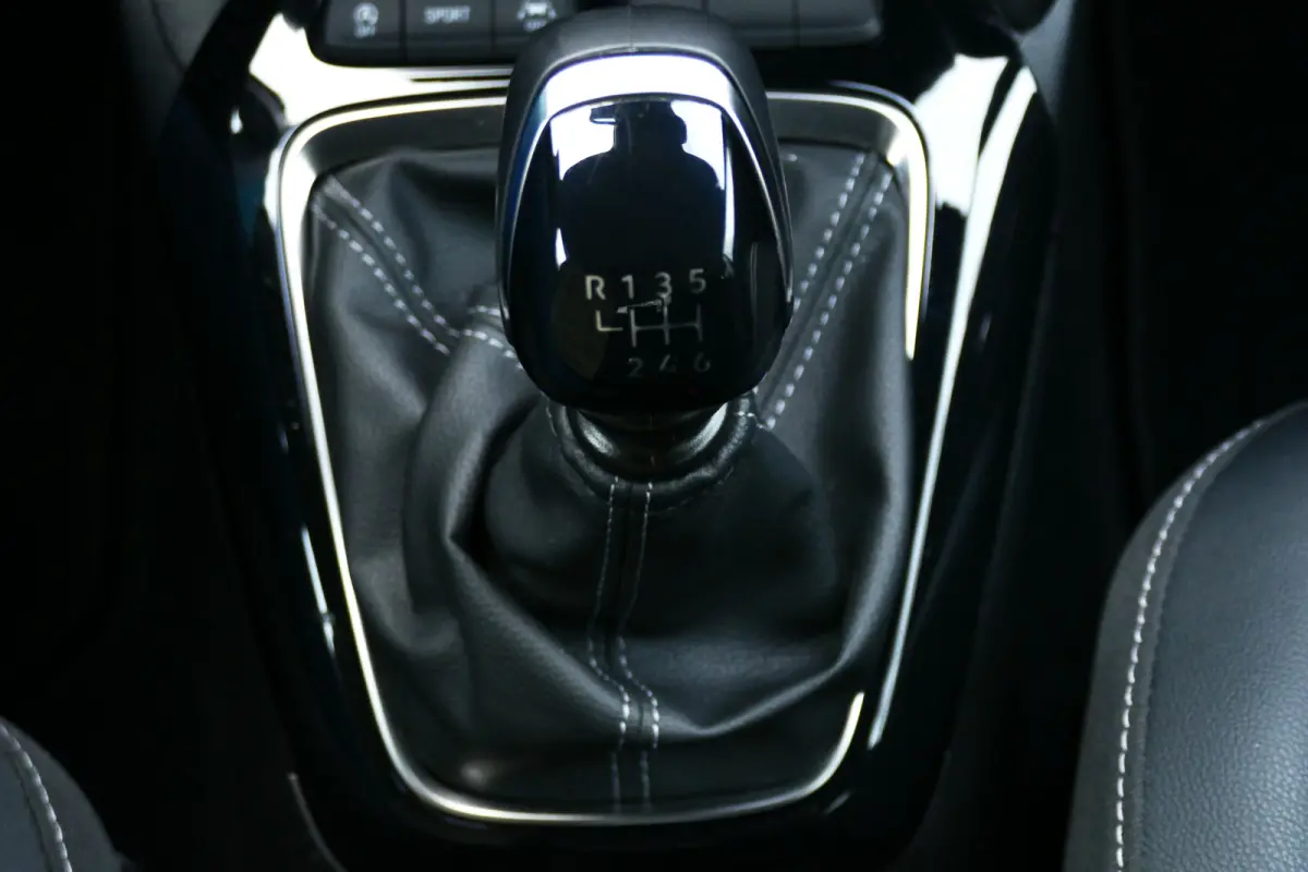 1.2 TURBO 100PK YES / NAVI / LED / AIRCO / PDC / 16"LMV / WINTERPAKKET / BLUETOOTH / CRUISECONTROL / 1E EIGENAAR / SCHITTERENDE STAAT !!