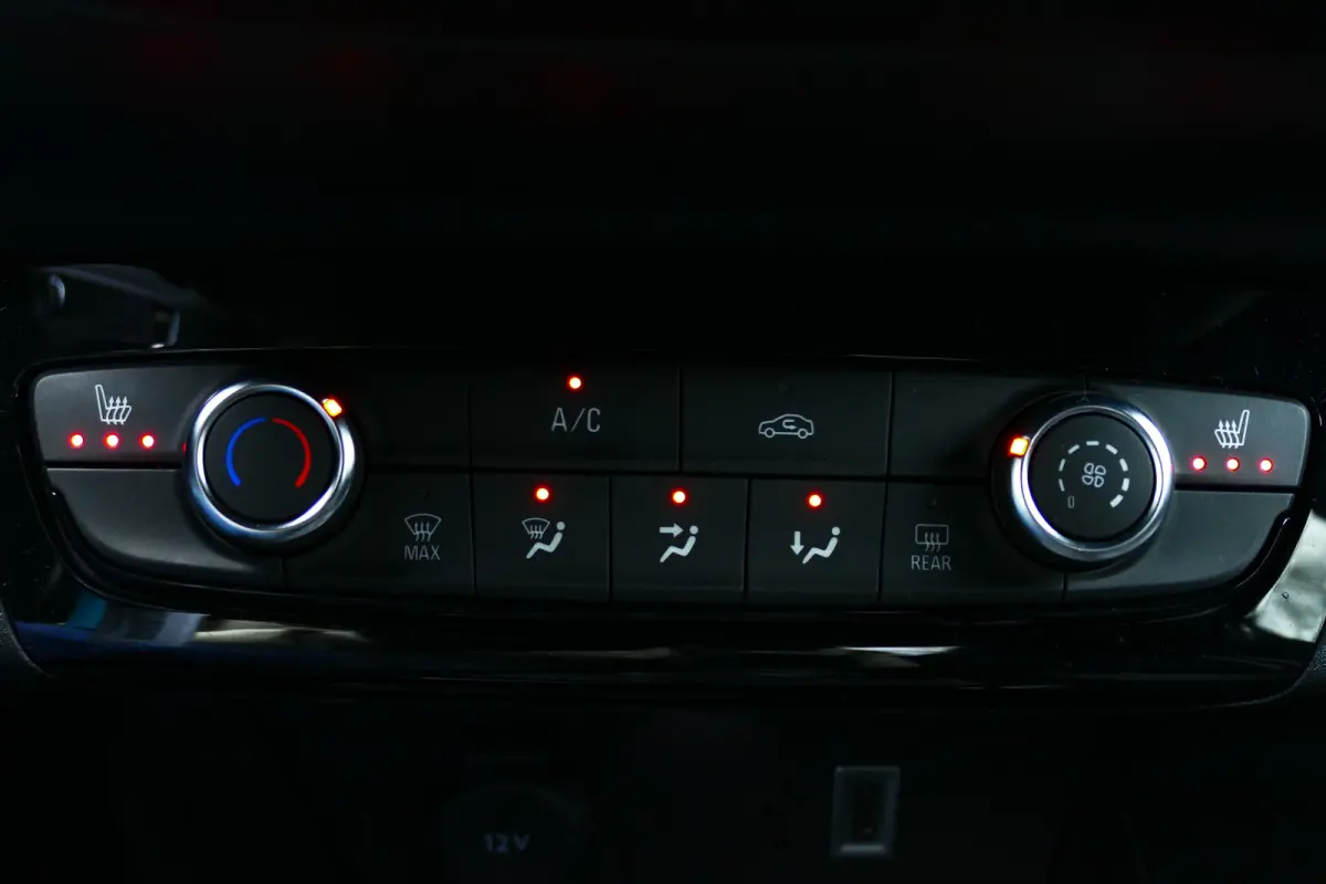 1.2 TURBO 100PK YES / NAVI / LED / AIRCO / PDC / 16"LMV / WINTERPAKKET / BLUETOOTH / CRUISECONTROL / 1E EIGENAAR / SCHITTERENDE STAAT !!