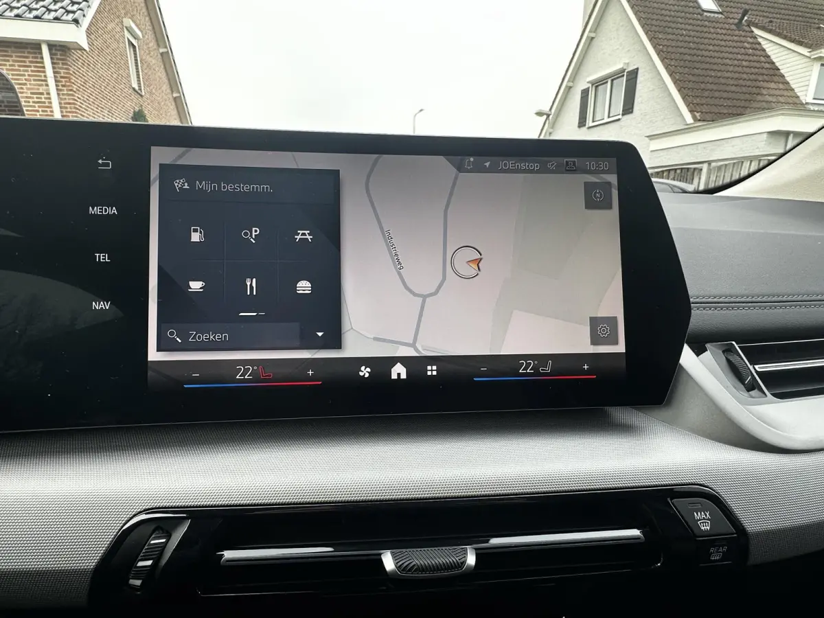 218i NIEUW! 360Cam|Trekhaak|PremiumPack