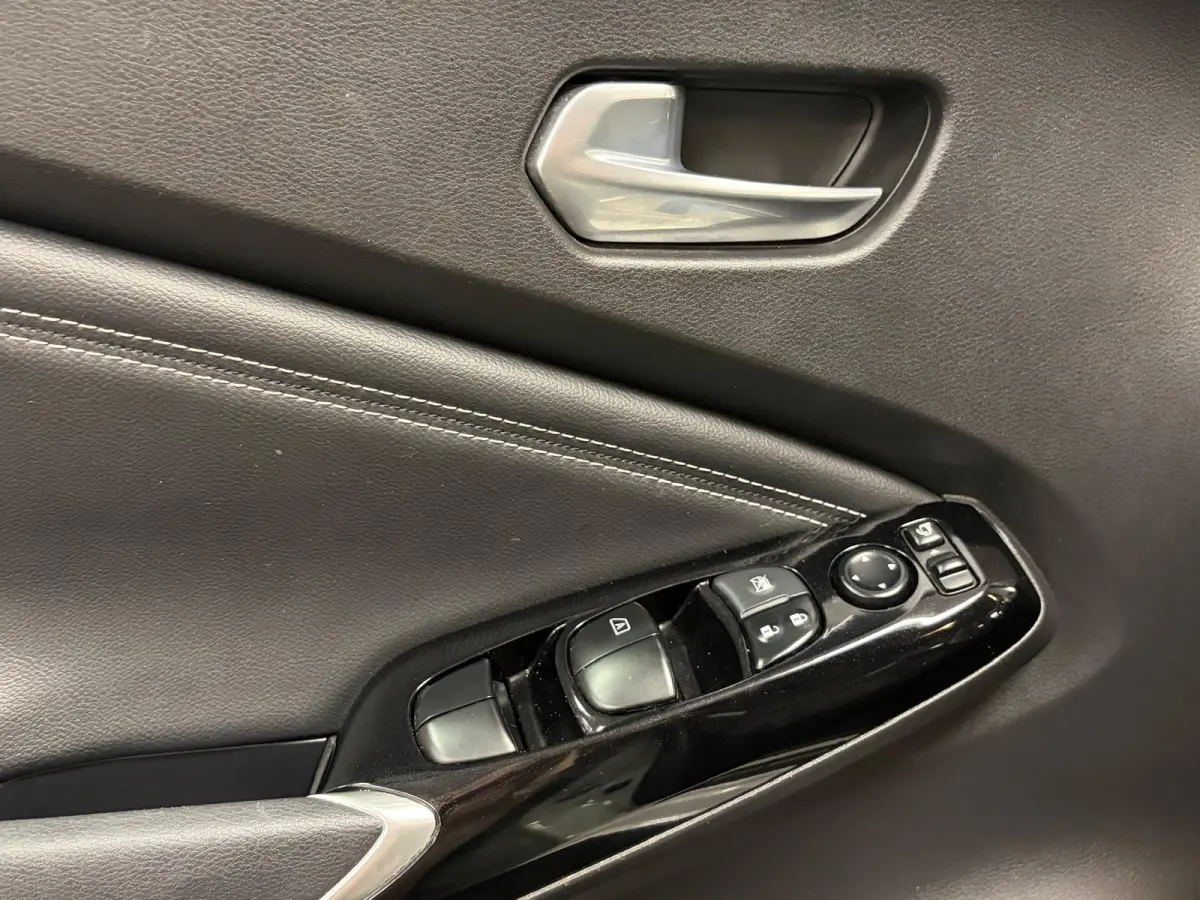 1.6 Hybrid N-Design*Winter-Pakket*Leder*Xenon*Cruise-Control*Apple-Carplay*Andriod*