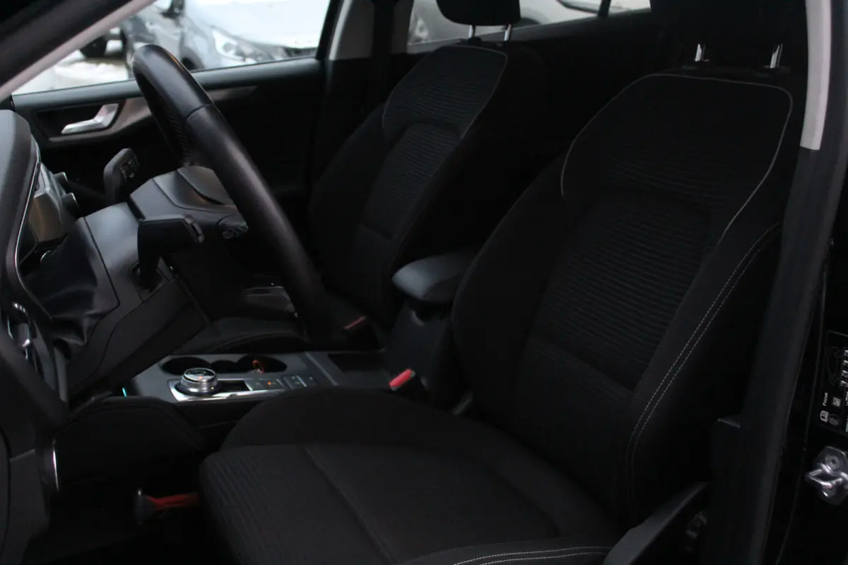 1.0 EcoBoost Titanium X Business//Winter pack!