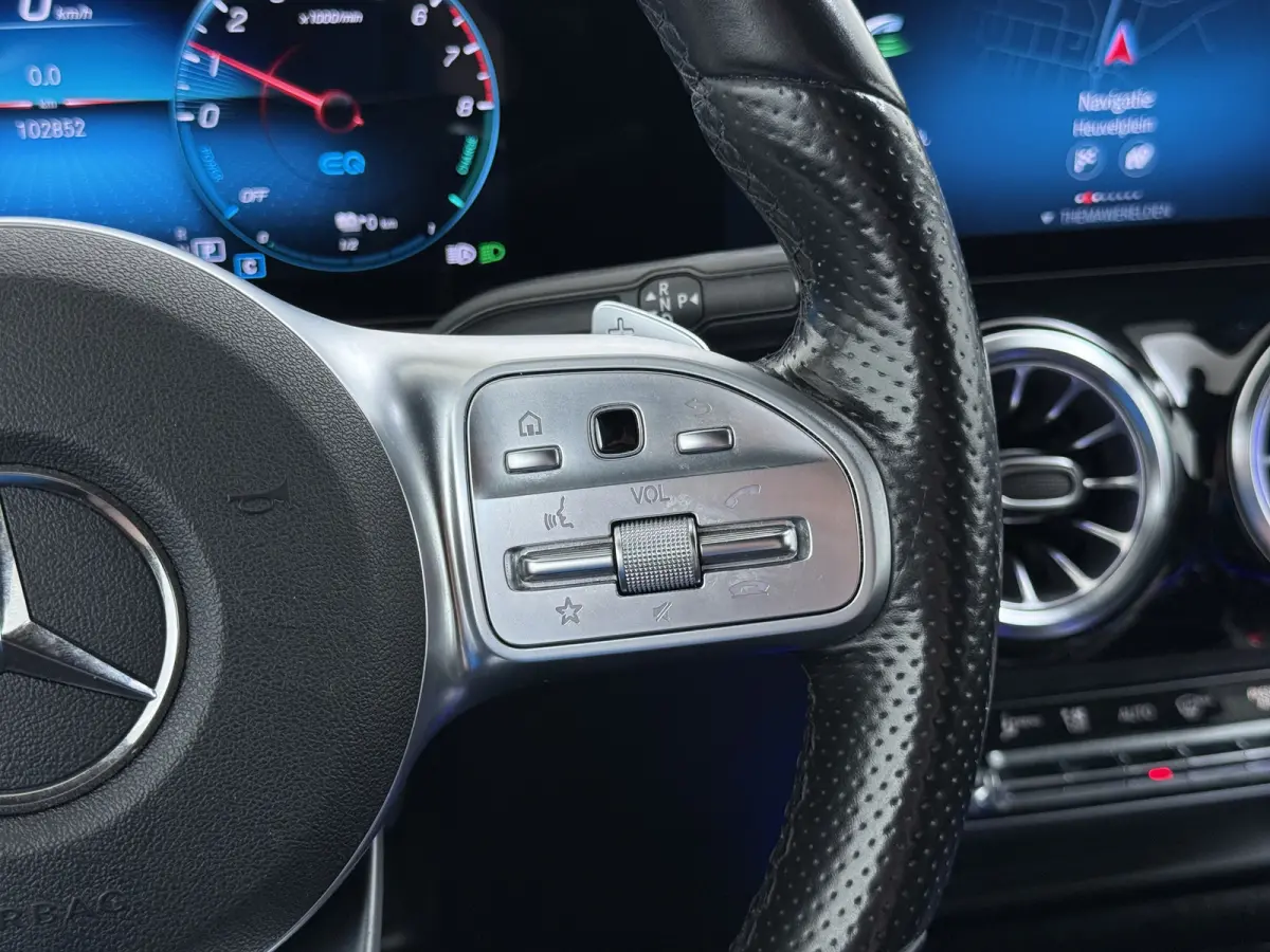 250e AMG // SoH 95,3% // Distronic // 360 Camera // Memory // Burmester // Headup // Keyless // MultiBeam LED // Augmented Reality