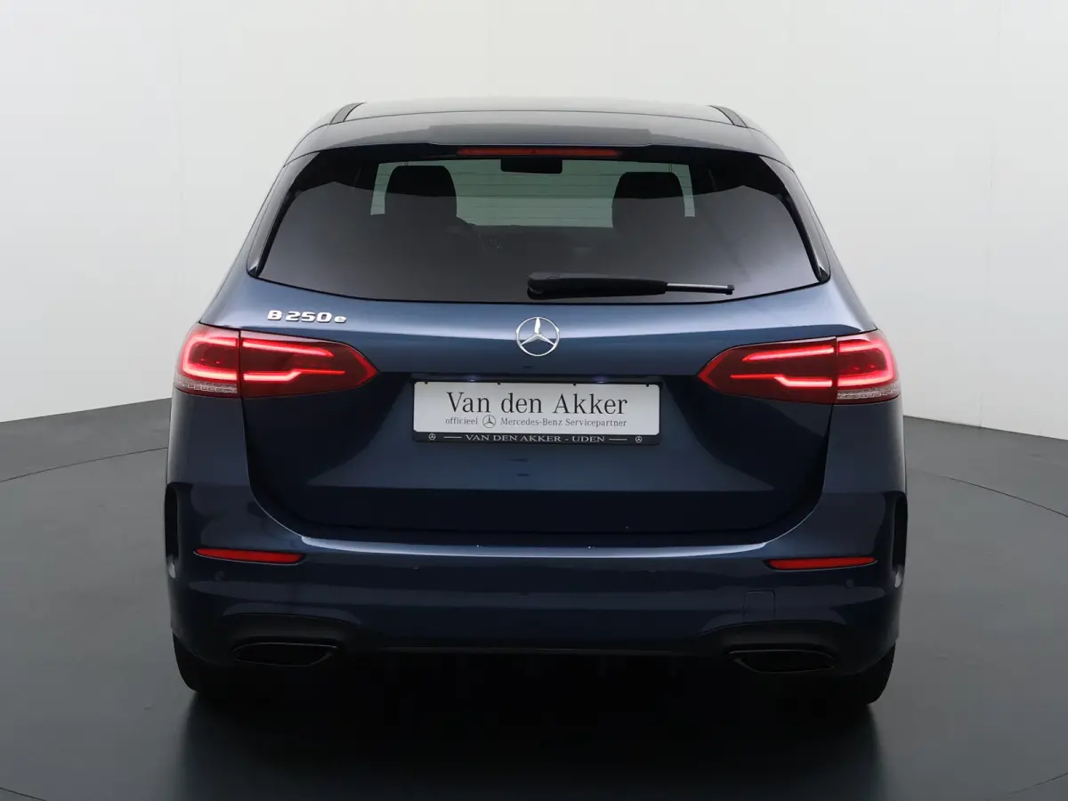 250e AMG // SoH 95,3% // Distronic // 360 Camera // Memory // Burmester // Headup // Keyless // MultiBeam LED // Augmented Reality