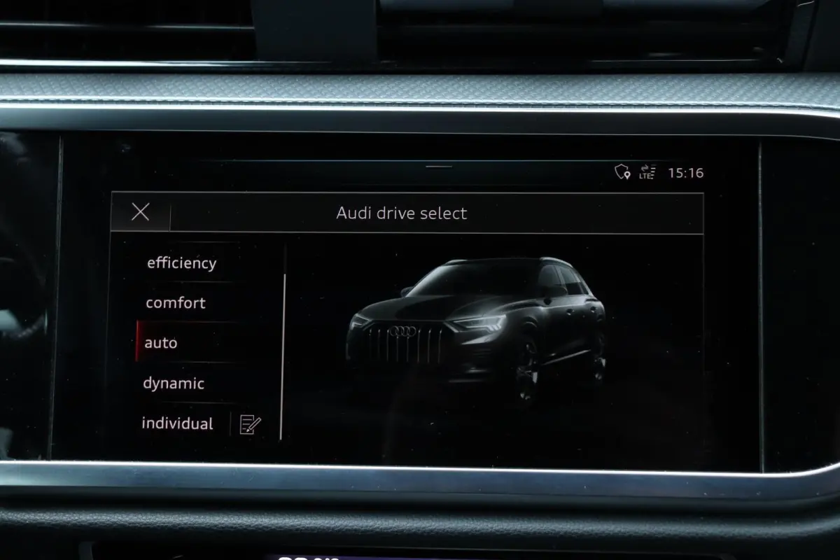 35 TFSI / 3x S-Line / 150PK / Automaat / Navi / Matrix LED / Keyless / Camera / Cruise / 19"!