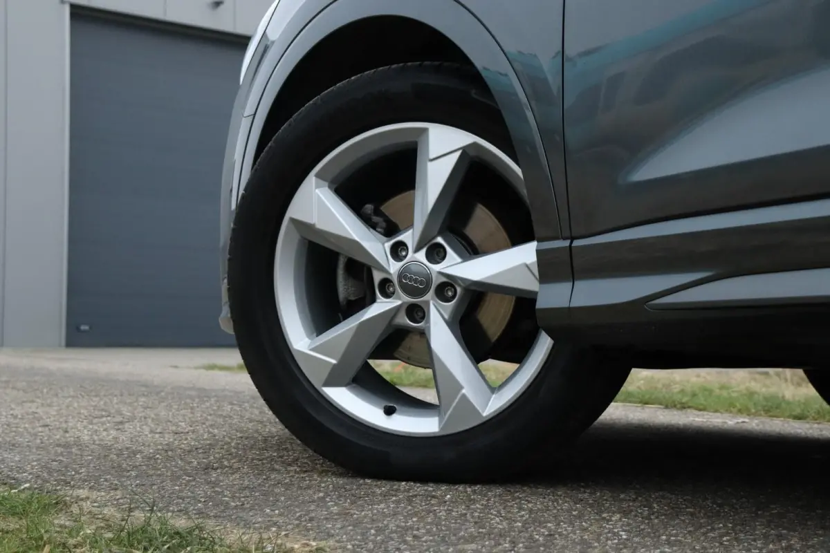 Audi Q3 2019 - Business and private leasing