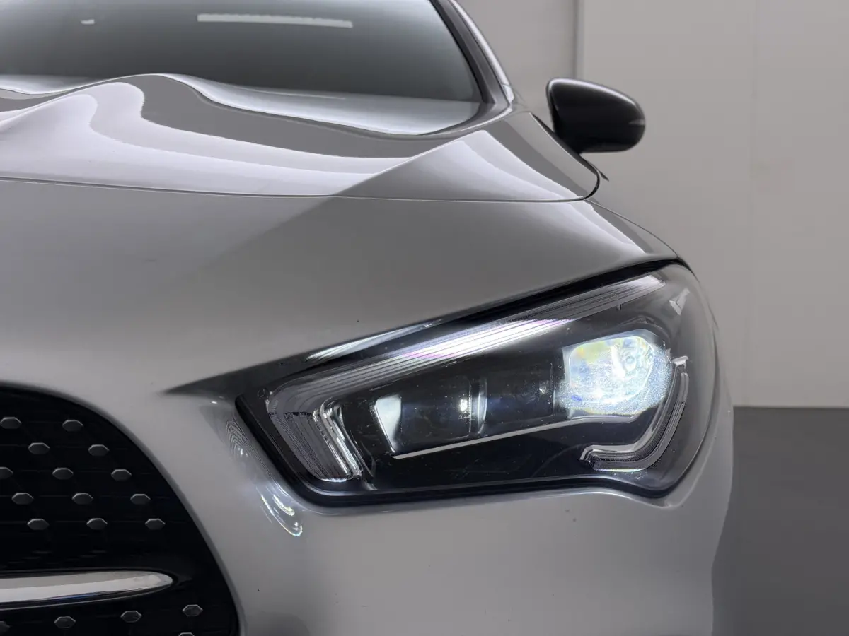 250e AMG // SoH 93,9% // Panoramadak // Nightpakket // Sfeerverlichting // Carplay // Camera // Keyless // MultiBeam