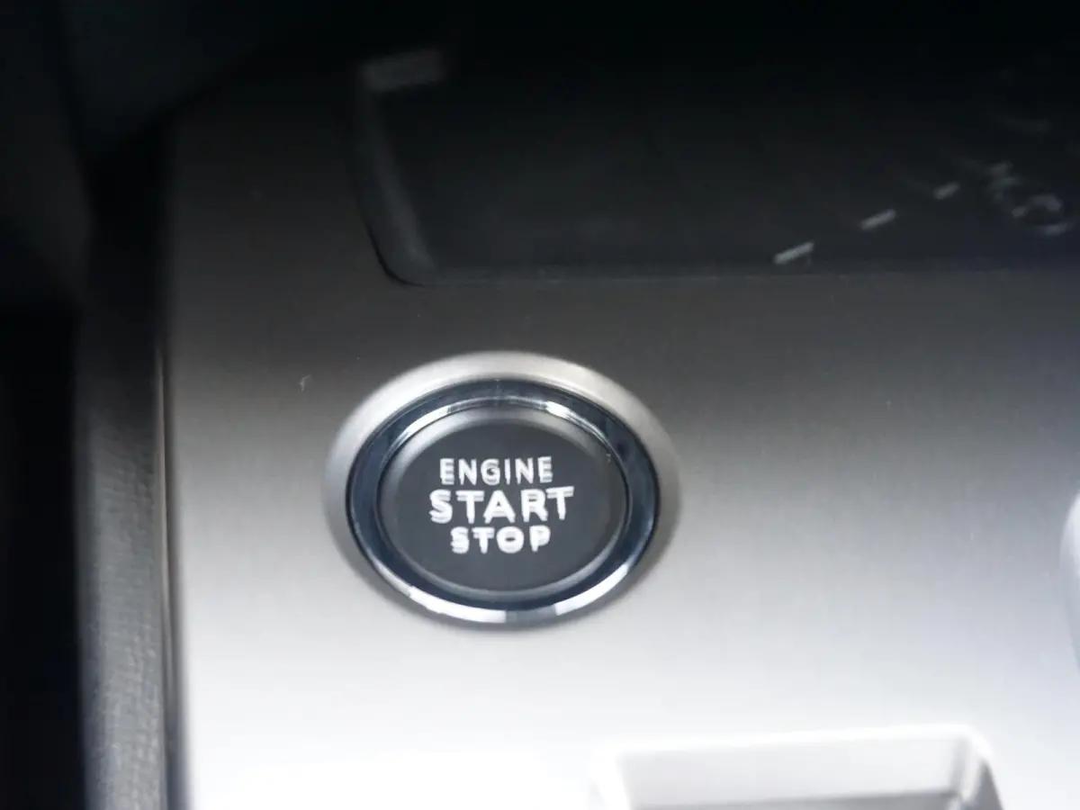 1.6 Plug-in Hybrid 180 Allure Avantage