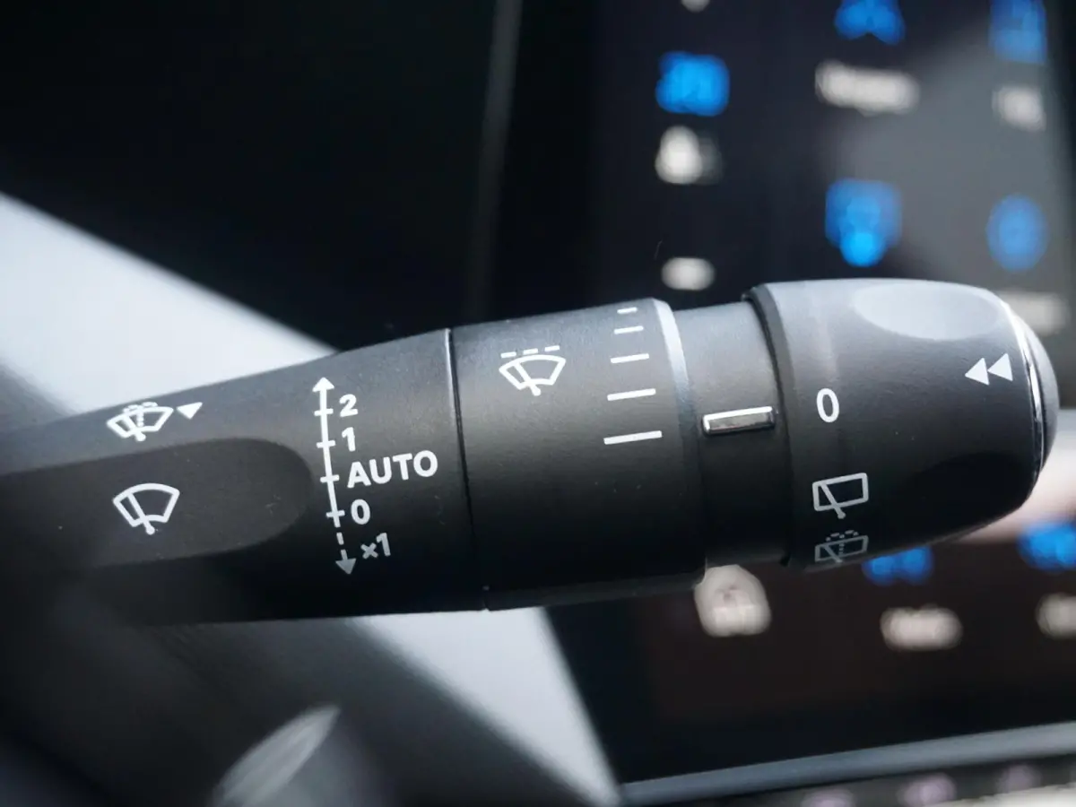1.6 Plug-in Hybrid 180 Allure Avantage