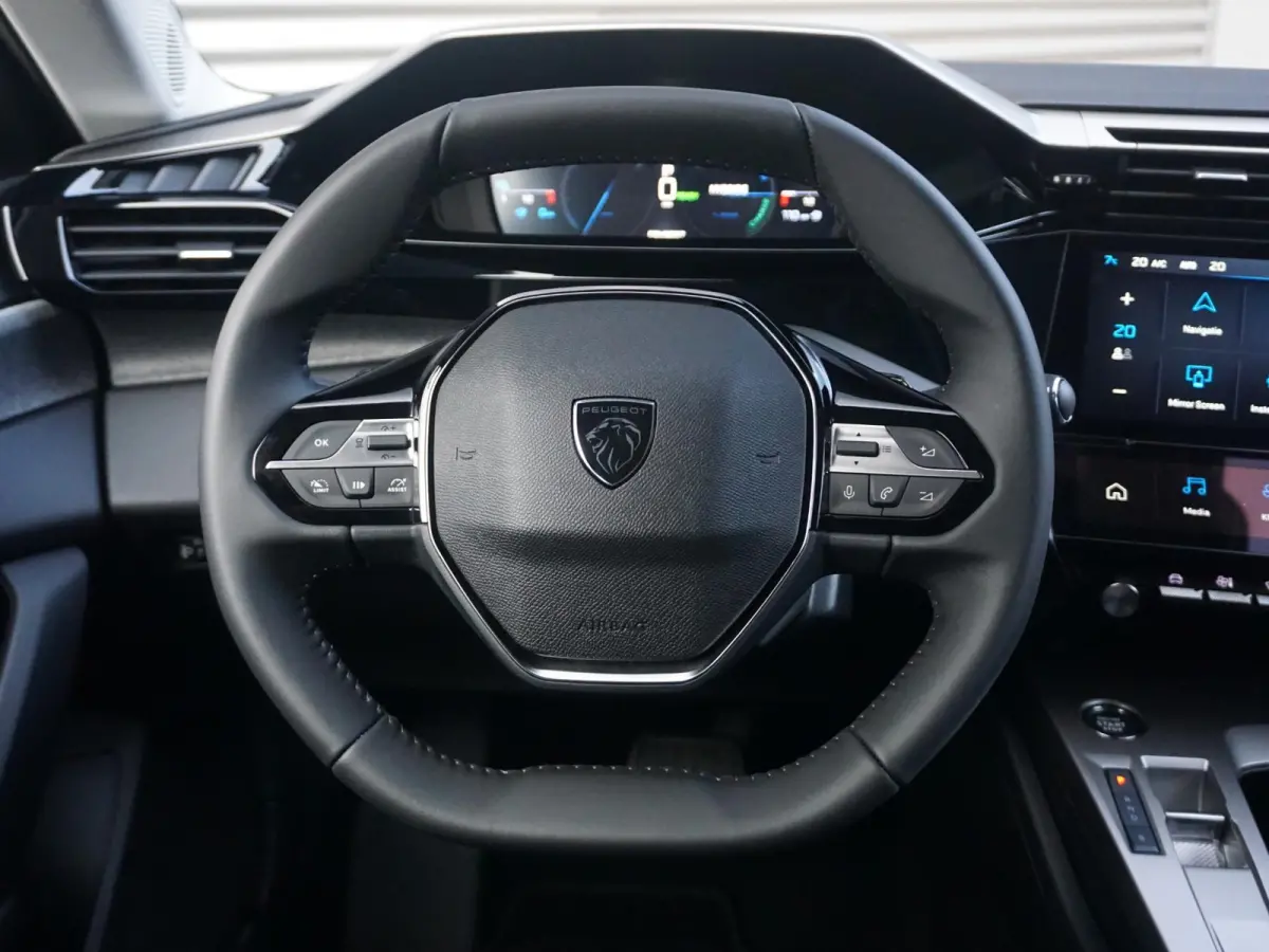 1.6 Plug-in Hybrid 180 Allure Avantage