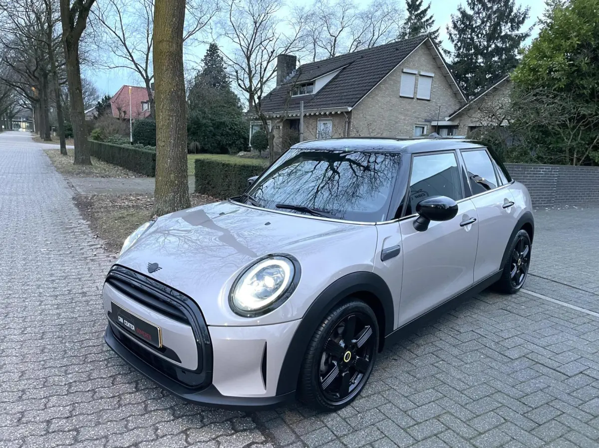 Mini 1.5 MINI/ Leder/ Full LED/ PDC/ 38.941 KM!