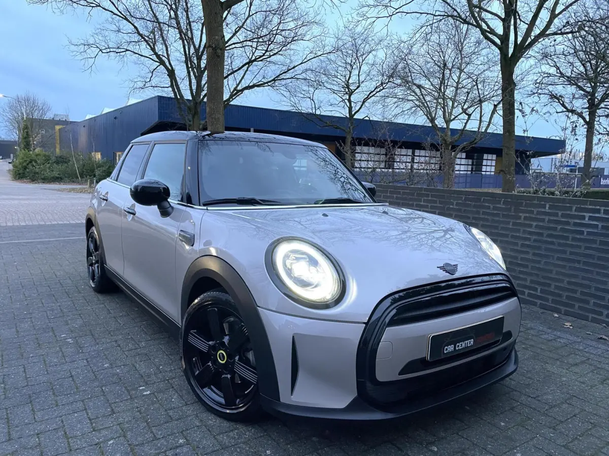 Mini 1.5 MINI/ Leder/ Full LED/ PDC/ 38.941 KM!