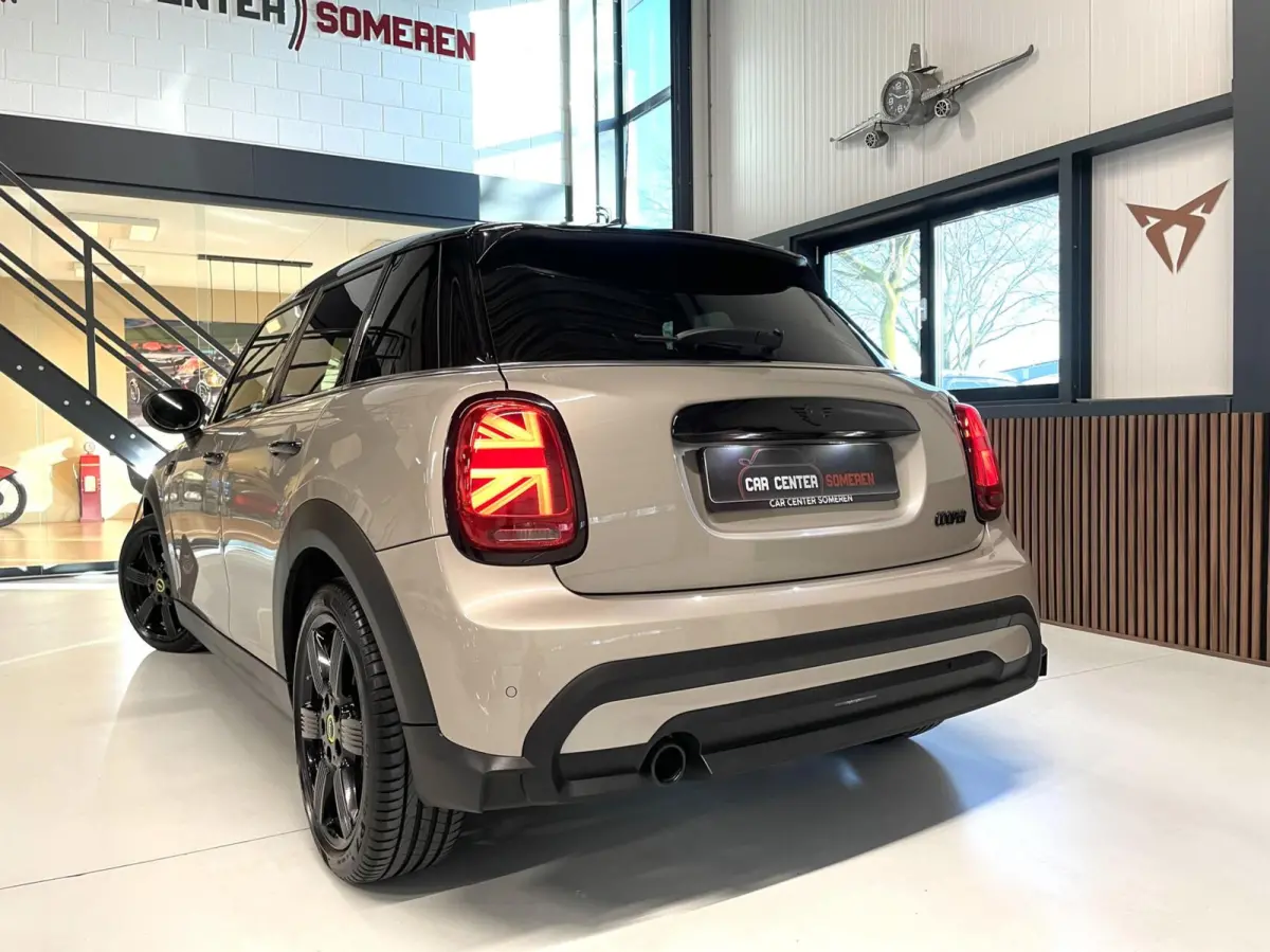 Mini 1.5 MINI/ Leder/ Full LED/ PDC/ 38.941 KM!