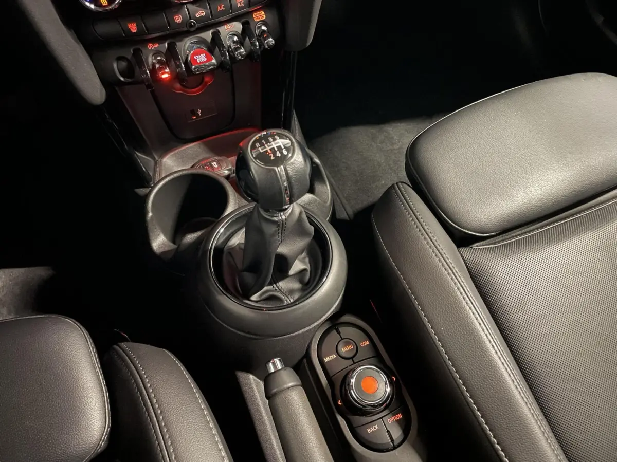 Mini 1.5 MINI/ Leder/ Full LED/ PDC/ 38.941 KM!