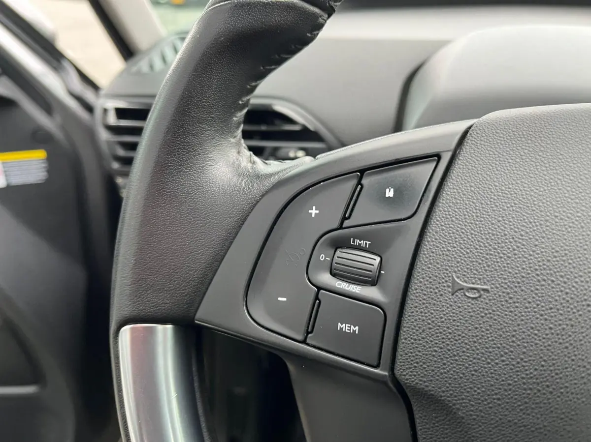 1.2 PureTech Busines 7Pers/Carplay Trekhaak
