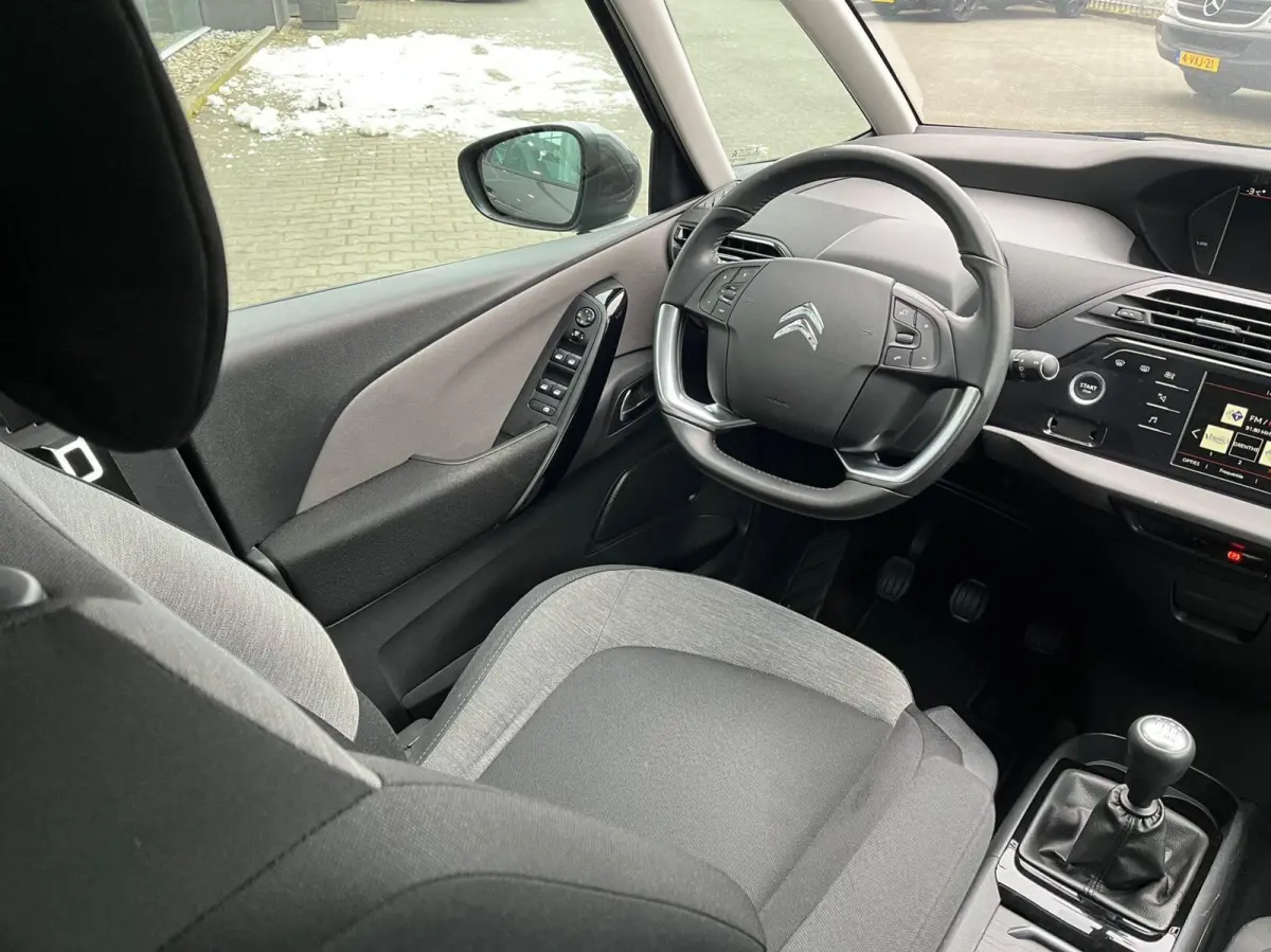 1.2 PureTech Busines 7Pers/Carplay Trekhaak