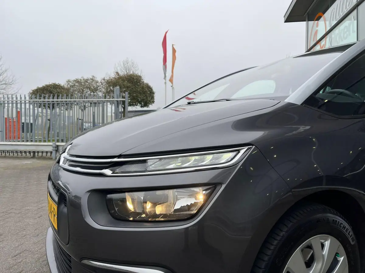 1.2 PureTech Busines 7Pers/Carplay Trekhaak