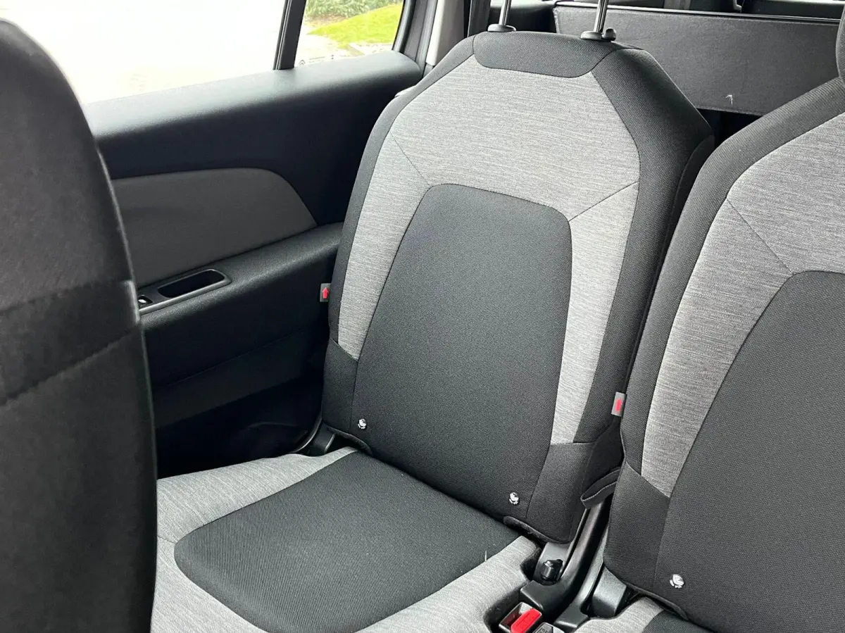1.2 PureTech Busines 7Pers/Carplay Trekhaak
