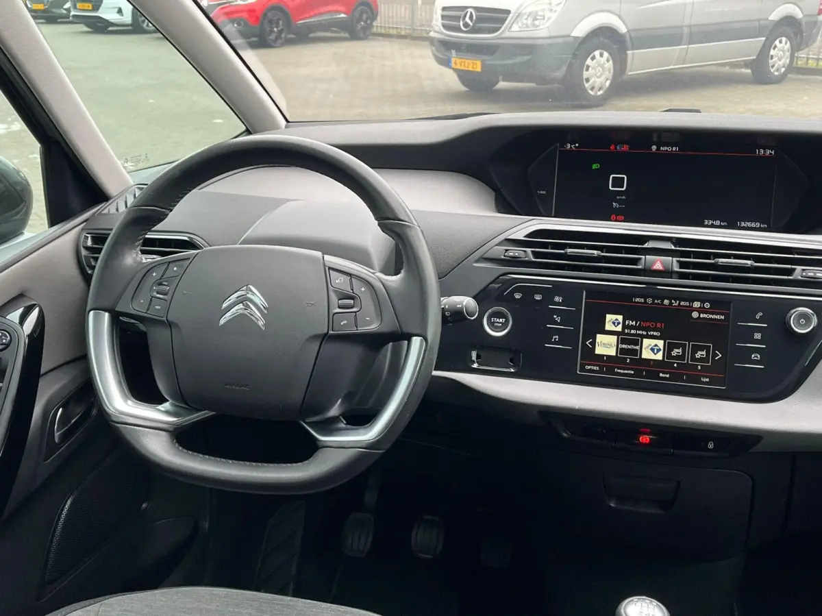 1.2 PureTech Busines 7Pers/Carplay Trekhaak