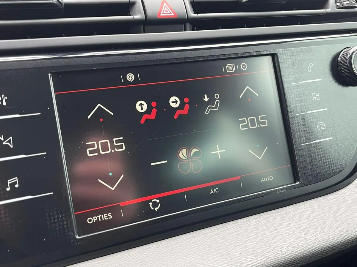 1.2 PureTech Busines 7Pers/Carplay Trekhaak
