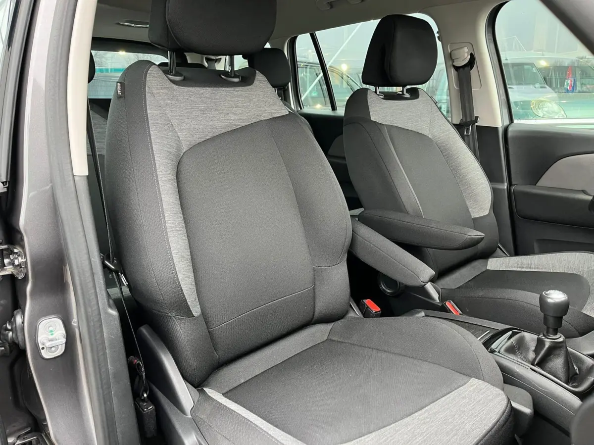 1.2 PureTech Busines 7Pers/Carplay Trekhaak