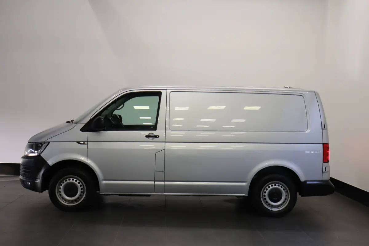 2.0 TDI 150PK DSG Automaat EURO 6 - Airco - Navi - Cruise - €14.950,- Excl.