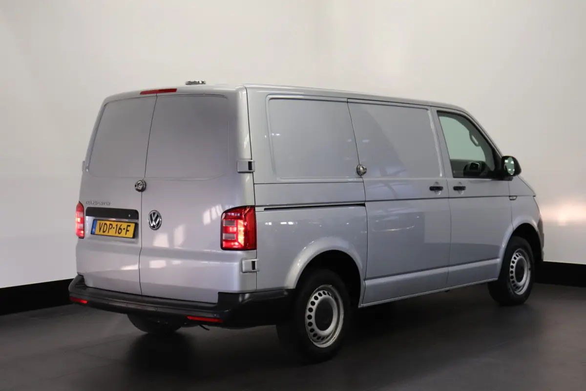 2.0 TDI 150PK DSG Automaat EURO 6 - Airco - Navi - Cruise - €14.950,- Excl.