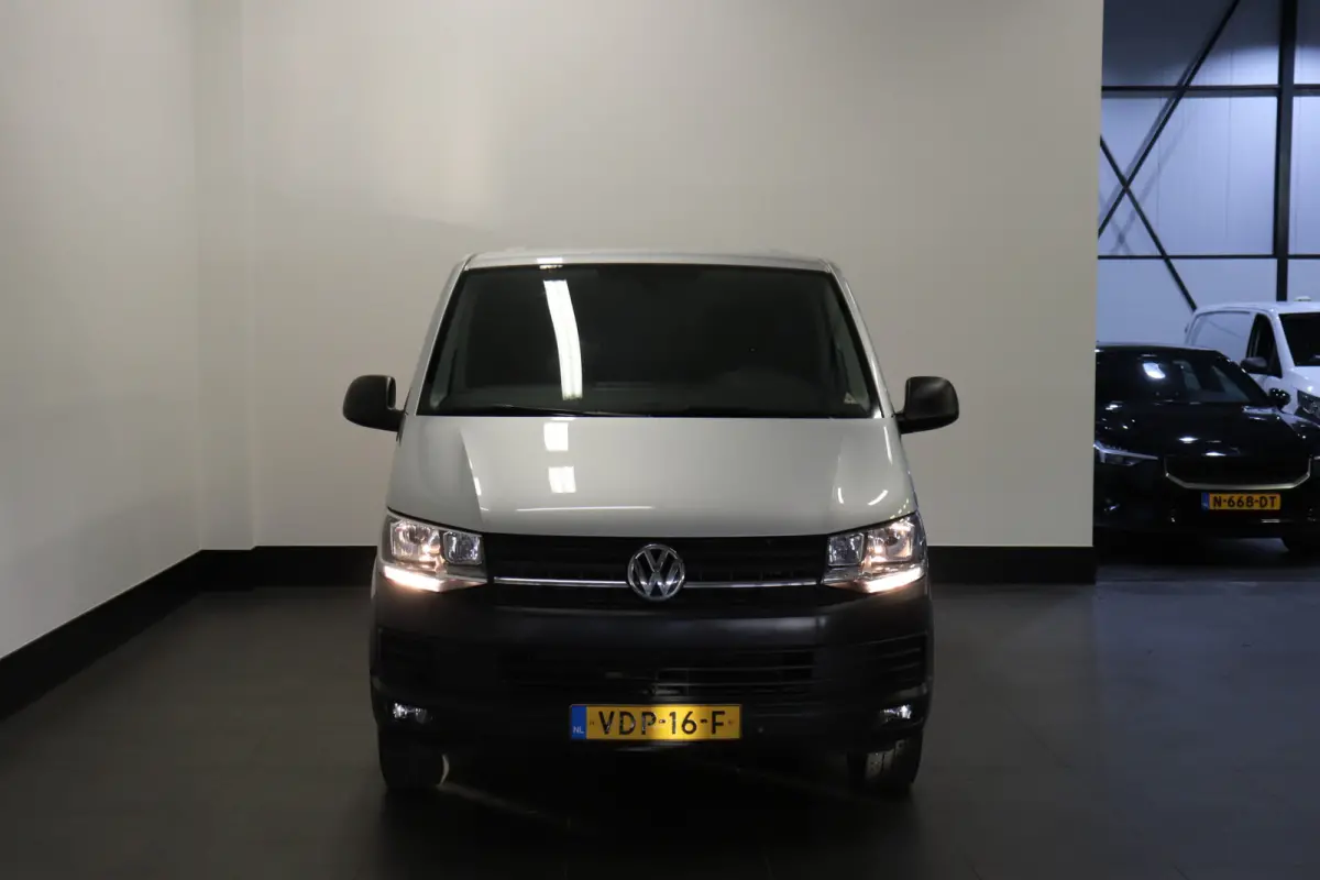 2.0 TDI 150PK DSG Automaat EURO 6 - Airco - Navi - Cruise - €14.950,- Excl.