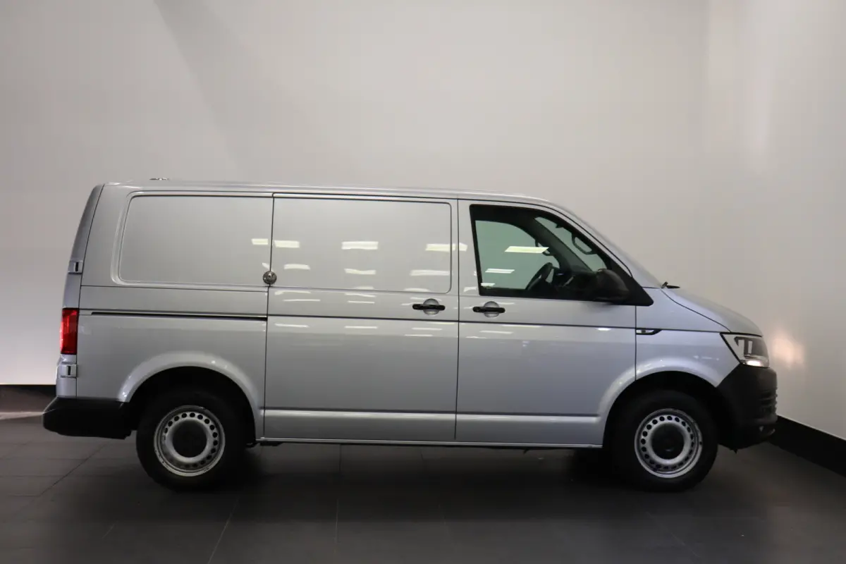 2.0 TDI 150PK DSG Automaat EURO 6 - Airco - Navi - Cruise - €14.950,- Excl.