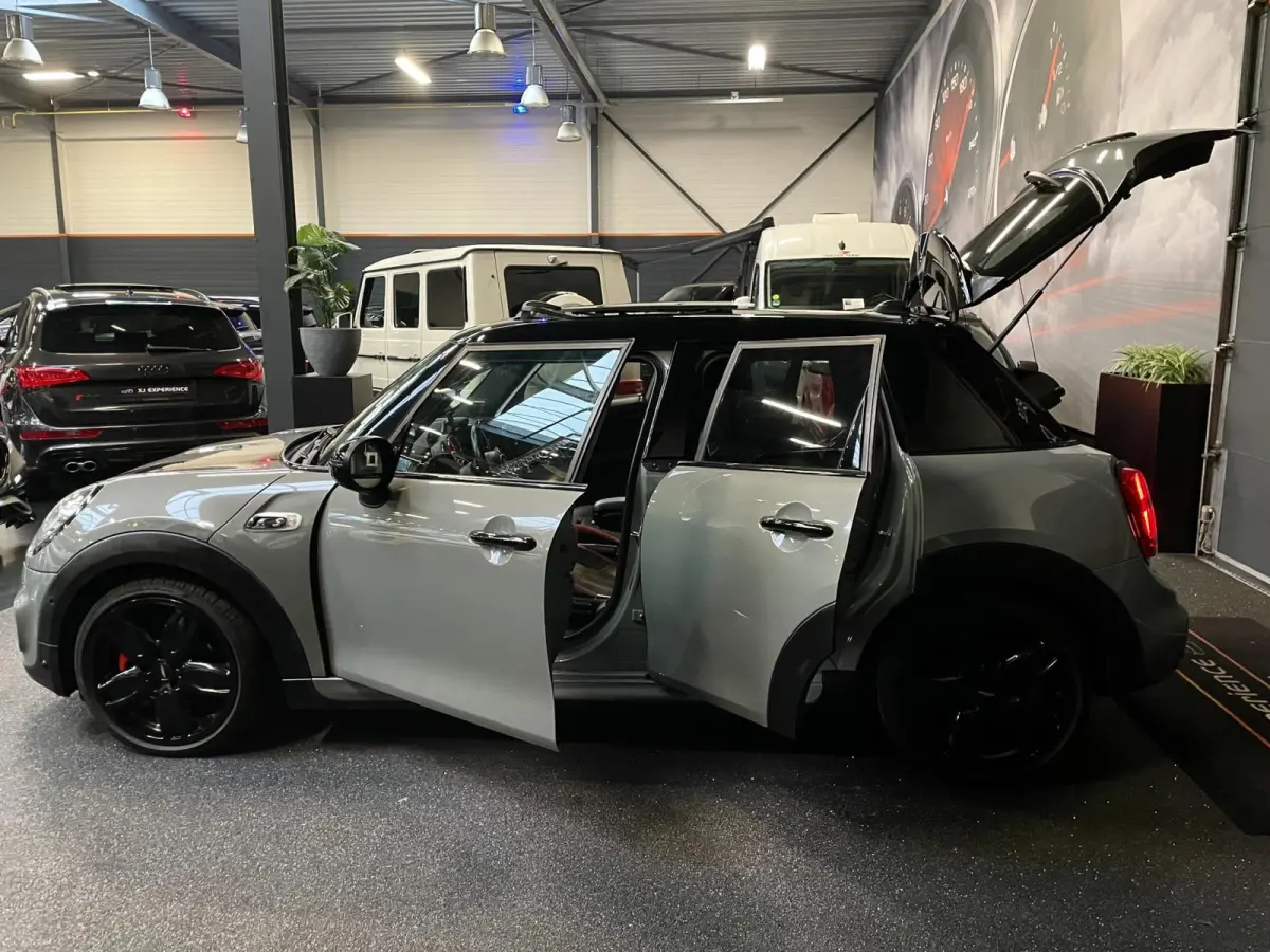 S 2.0 Cooper F1 H&K NAVIGATIE CARPLAY PANORAMADAK LEER CAMERA UNION JACK