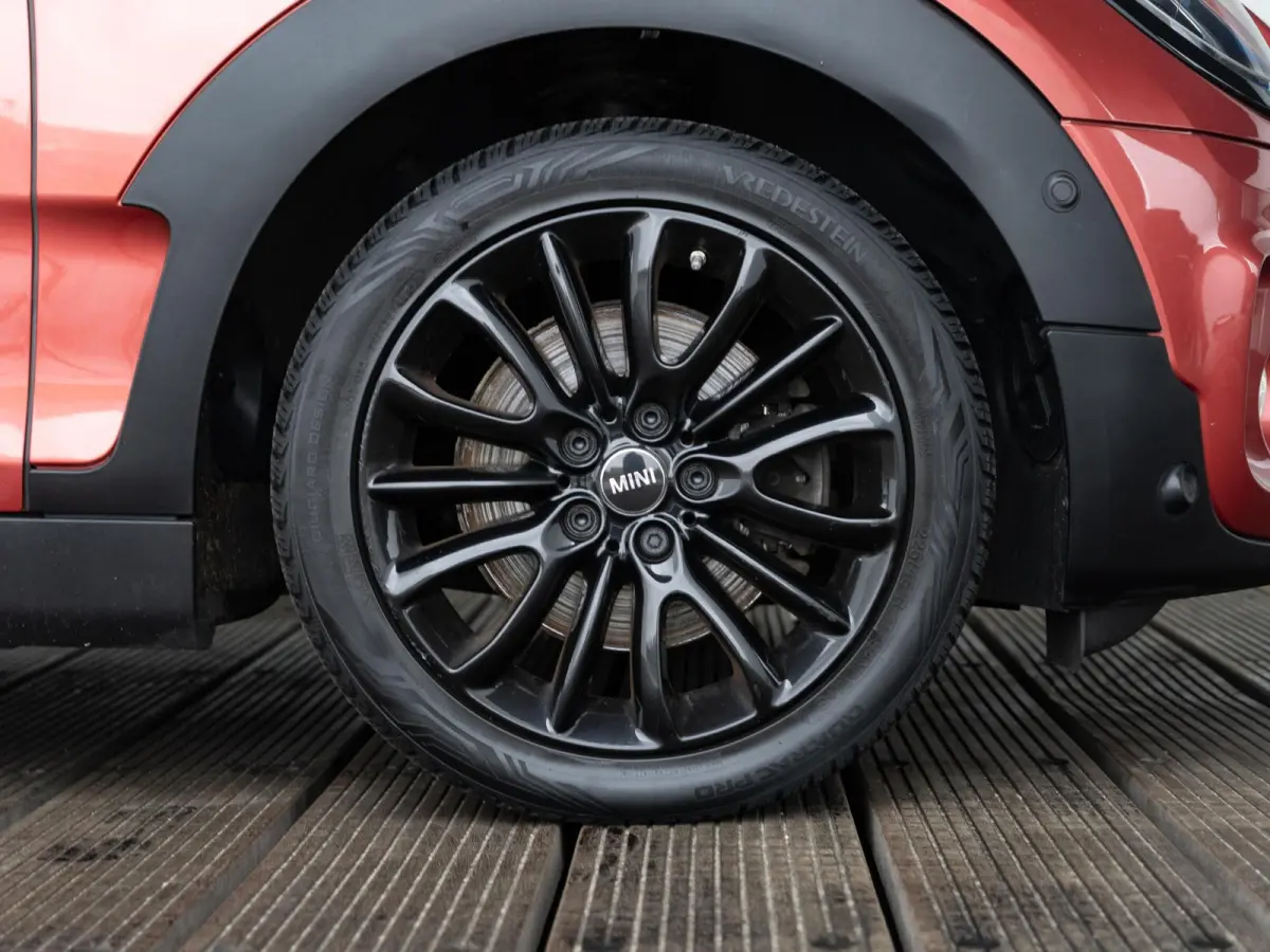 Cooper S Aut. Indian Summer Red Edition | Panoramadak | Piano Black Exterior pack