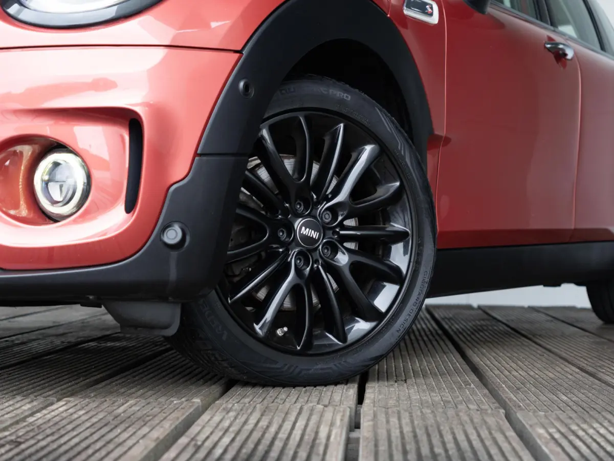 Cooper S Aut. Indian Summer Red Edition | Panoramadak | Piano Black Exterior pack