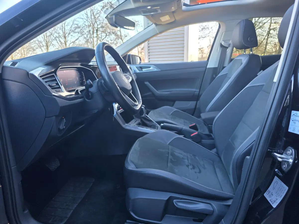 1.0 TSI Style | AUTOMAAT | Met o.a. IQ lights, digitaal dashboard, adaptive cruise, panoramadak en navigatie!