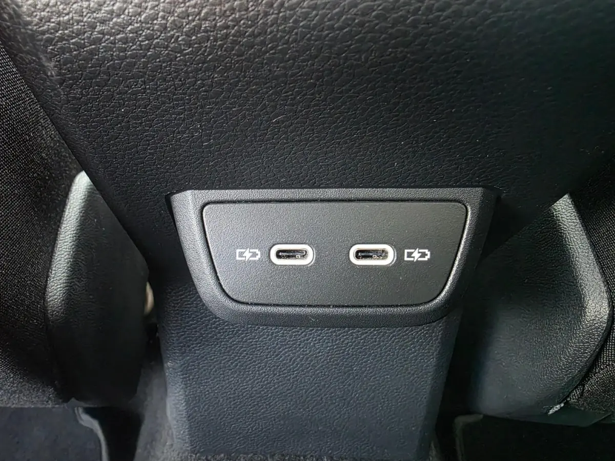 1.0 TSI Style | AUTOMAAT | Met o.a. IQ lights, digitaal dashboard, adaptive cruise, panoramadak en navigatie!