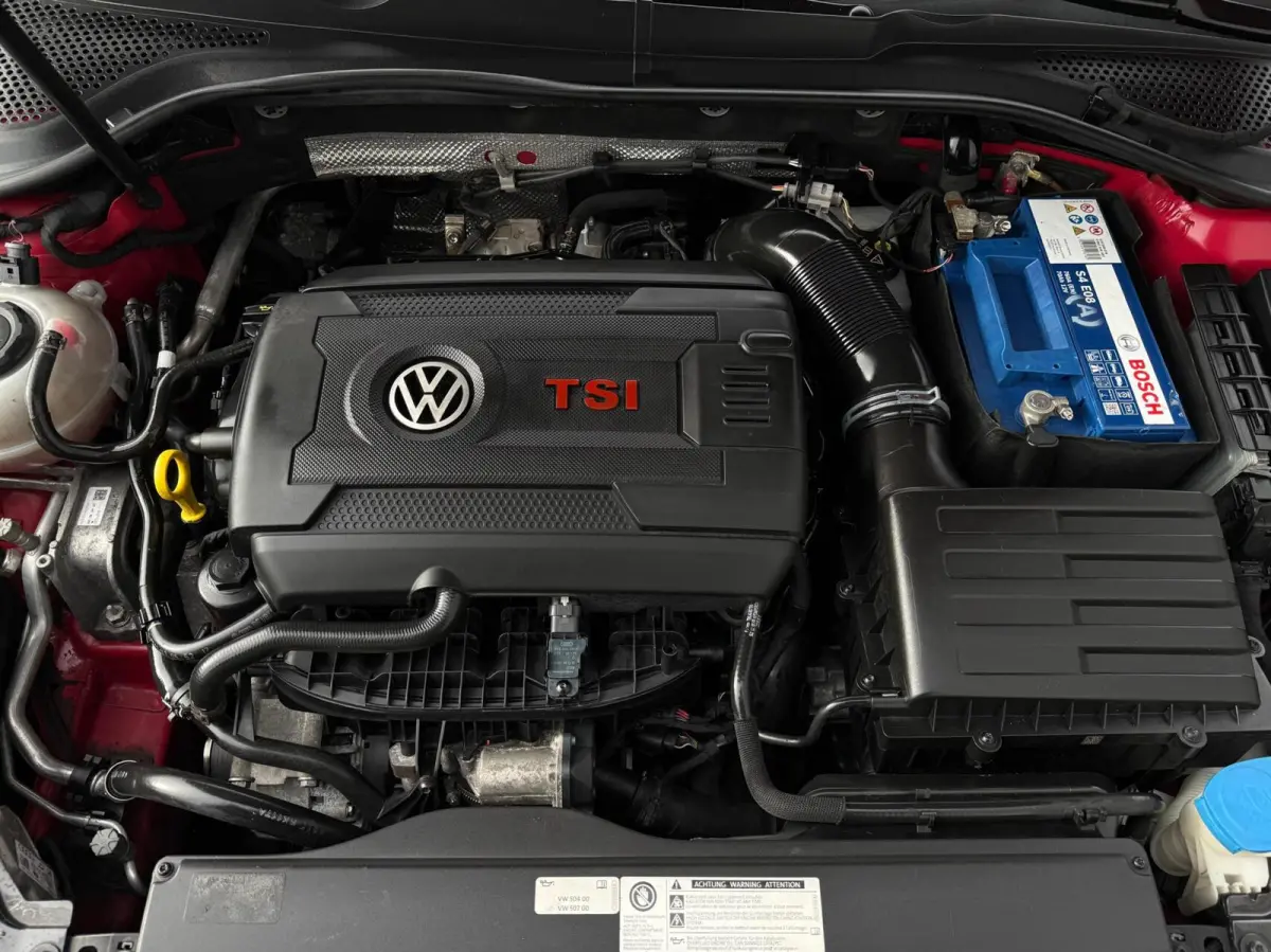 2.0 TSI GTI 245 PK Performance / PANO / KEYLESS / DYNAUDIO