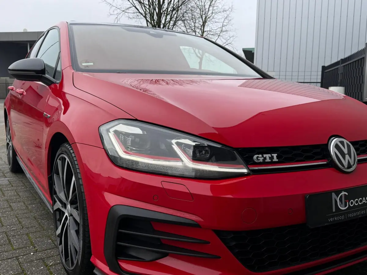 2.0 TSI GTI 245 PK Performance / PANO / KEYLESS / DYNAUDIO